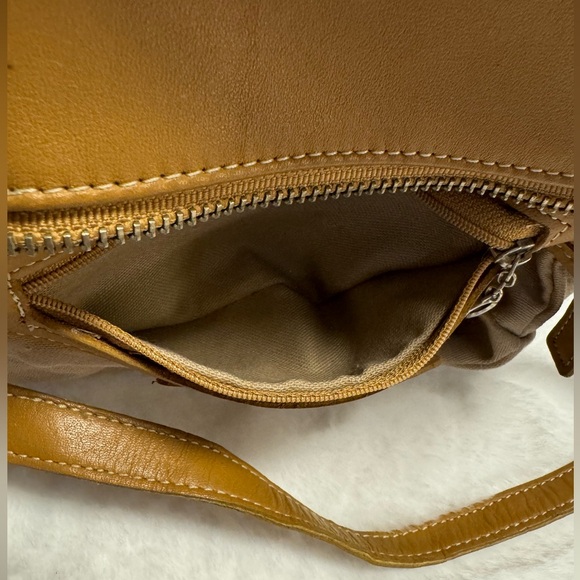 Y2K Coach Demi Hampton Rare Mini Saddle Leather TanCamel Shoulder Purse Wristlet - Picture 3 of 16